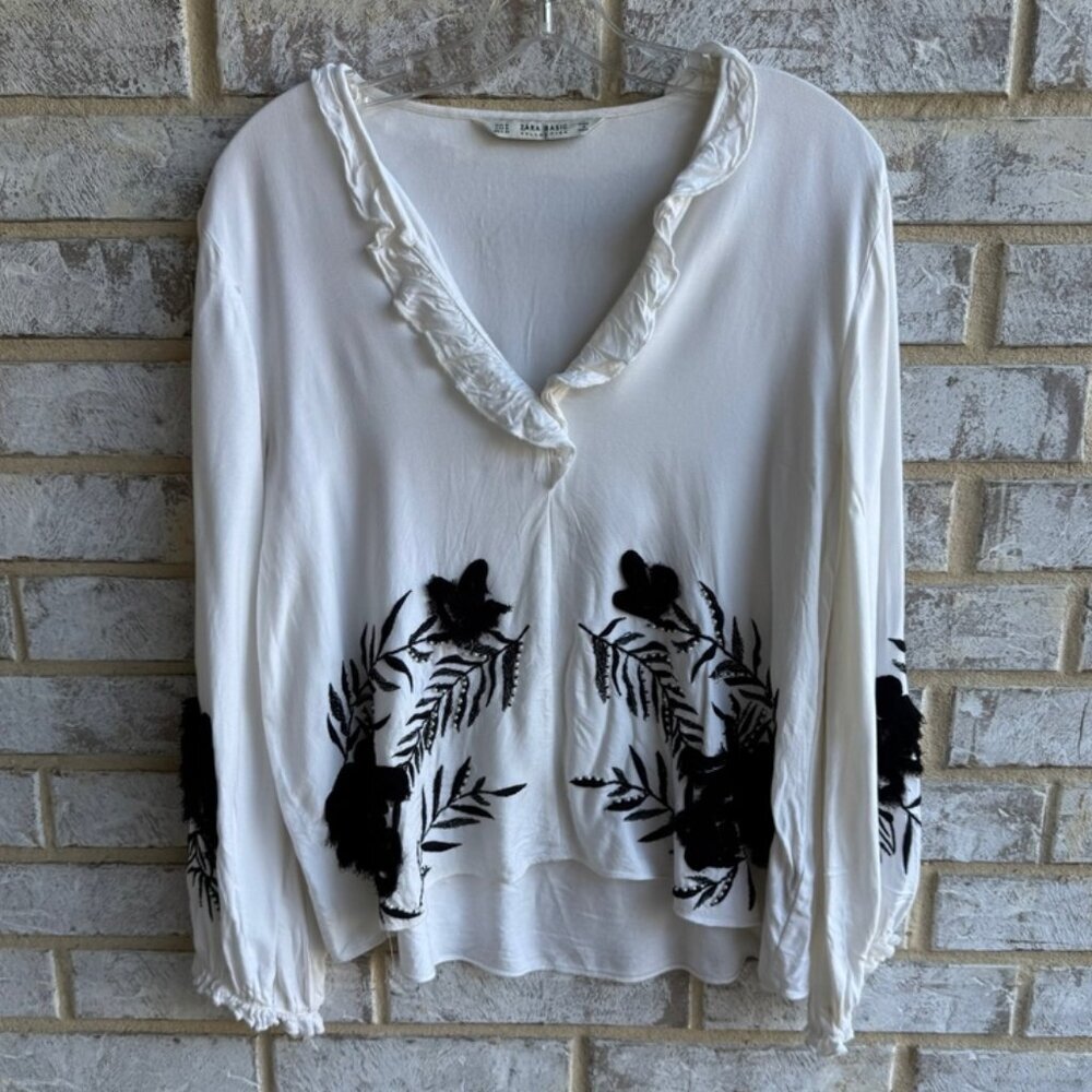 Zara Basic Special Edition Long Sleeve Embroidered Blouse Women's Size M.